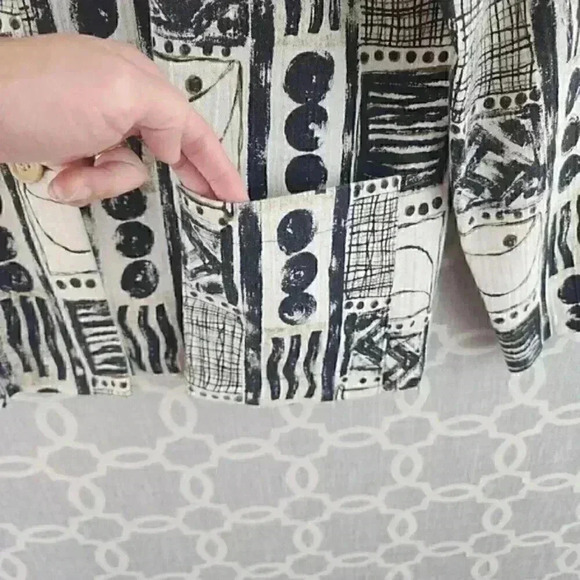 dressbarn Button All over Print Pattern Women's Blazer‎ L - Picture 7 of 10